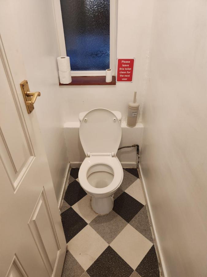 Gatwick Star Night Stay - Gatwick Кроули Екстериор снимка