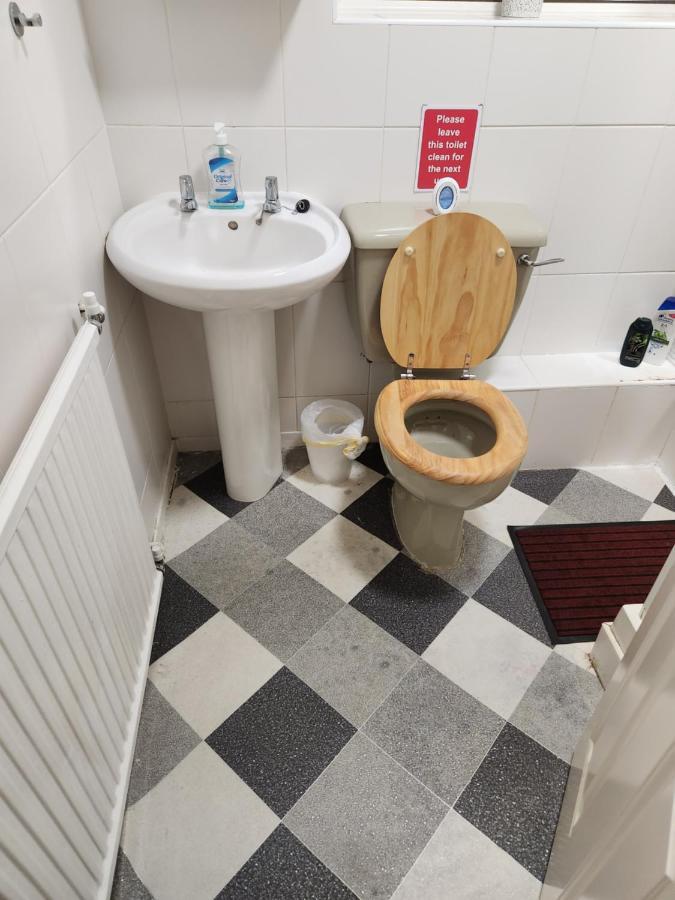 Gatwick Star Night Stay - Gatwick Кроули Екстериор снимка
