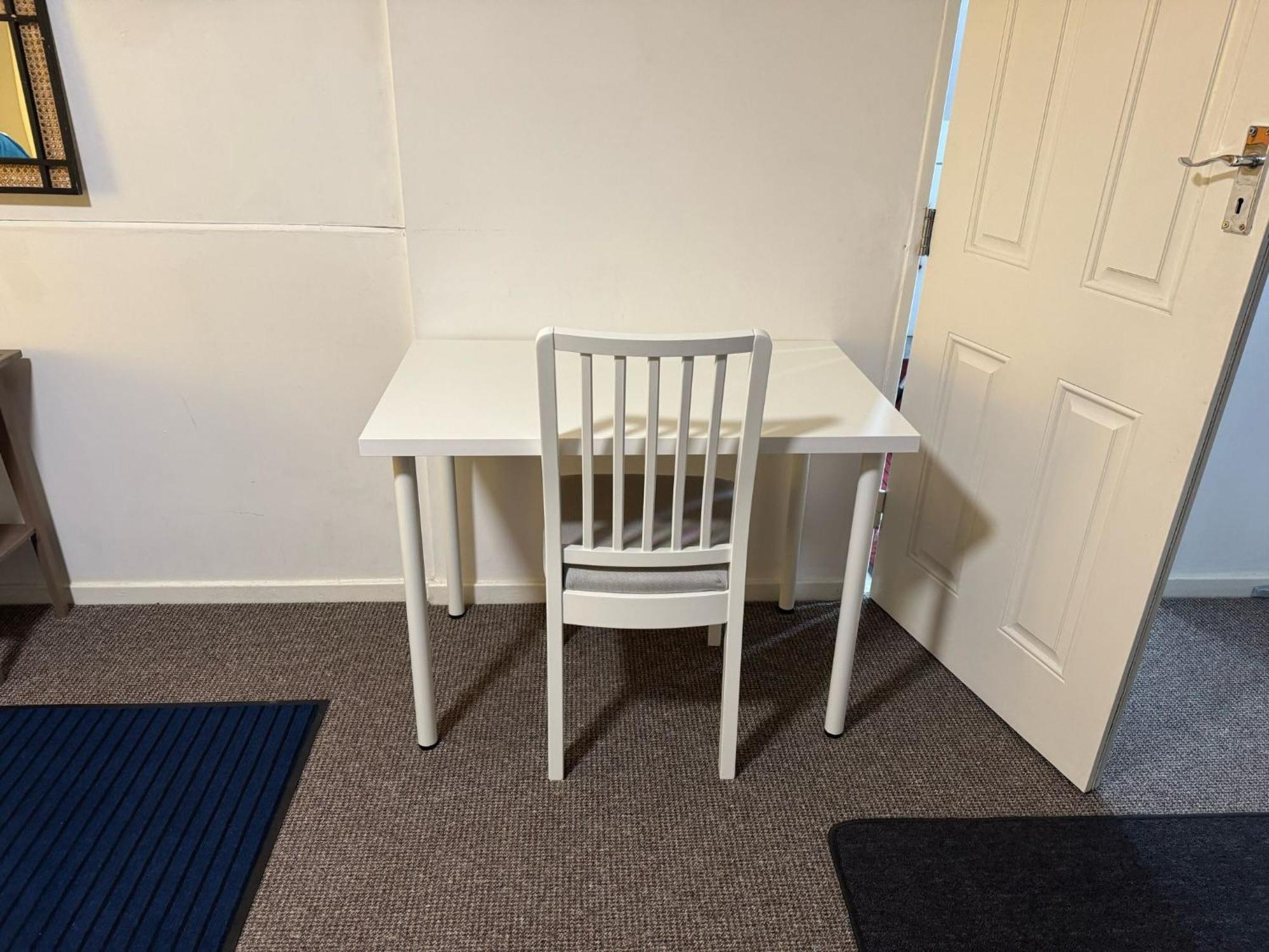Gatwick Star Night Stay - Gatwick Кроули Екстериор снимка